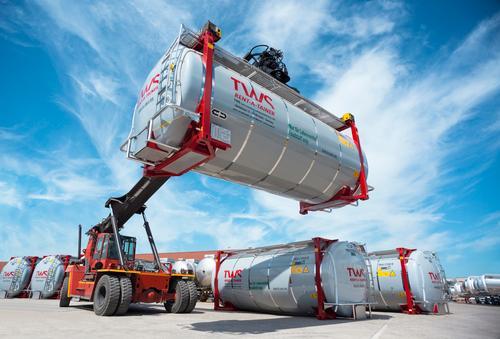 Composite tank container