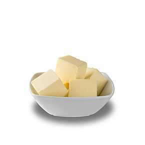 Butter with vanillin or carotene