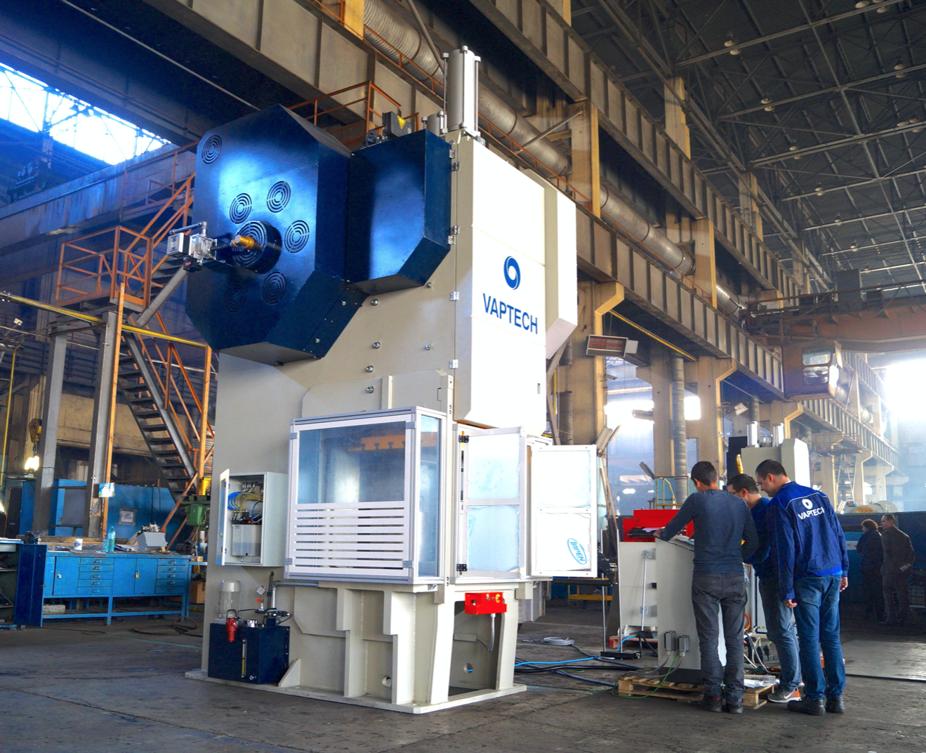 COMPLETE  PRESSES PRODUCTION LINES