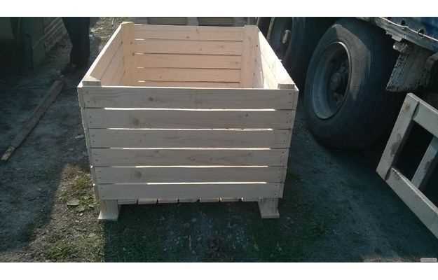 WOODEN CRATES