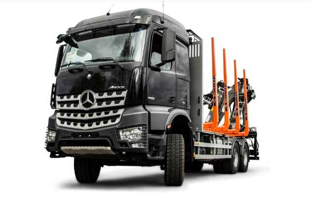 Chassis superstructure with  crane